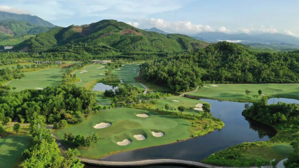 Thu Duc Golf Country Club 1